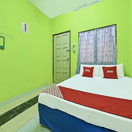 Oyo 90454 Haza Harmoni Guesthouse Kota Bharu Exteriör bild